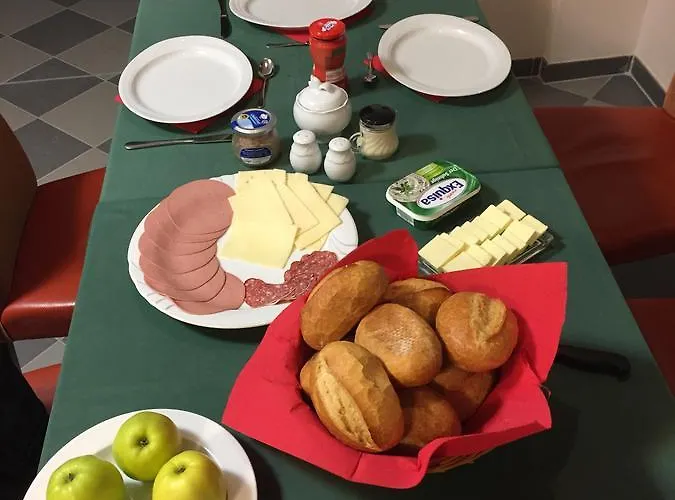 Monteur 汽车旅馆